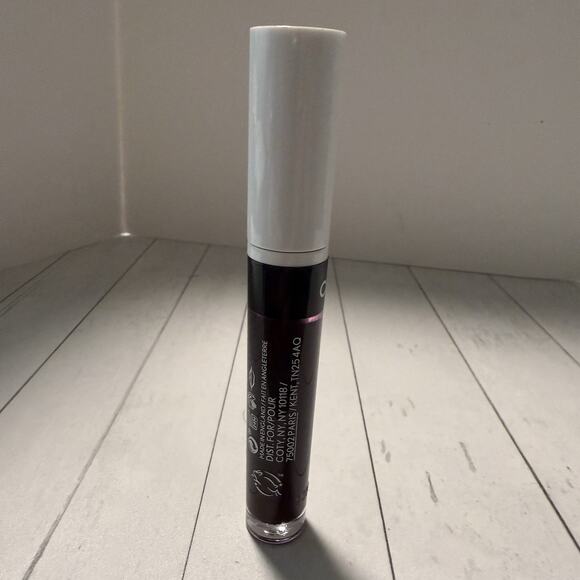 COVERGIRL Outlast UltiMatte Liquid Lipstick #150 Cabernet With Bae Up To 24 Hrs - Picture 4 of 4